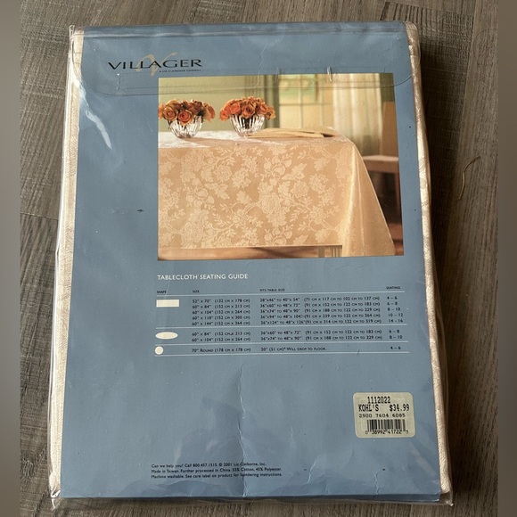 Villager Damask Oval Tablecloth - Picture 2 of 3